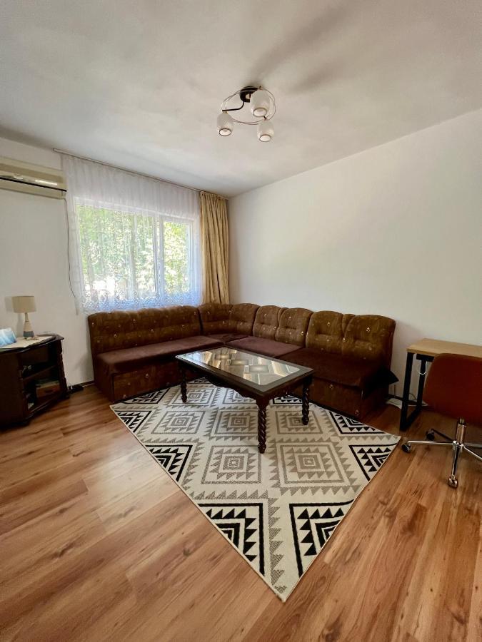 Compact City Center Apartment Kardzsali Kültér fotó