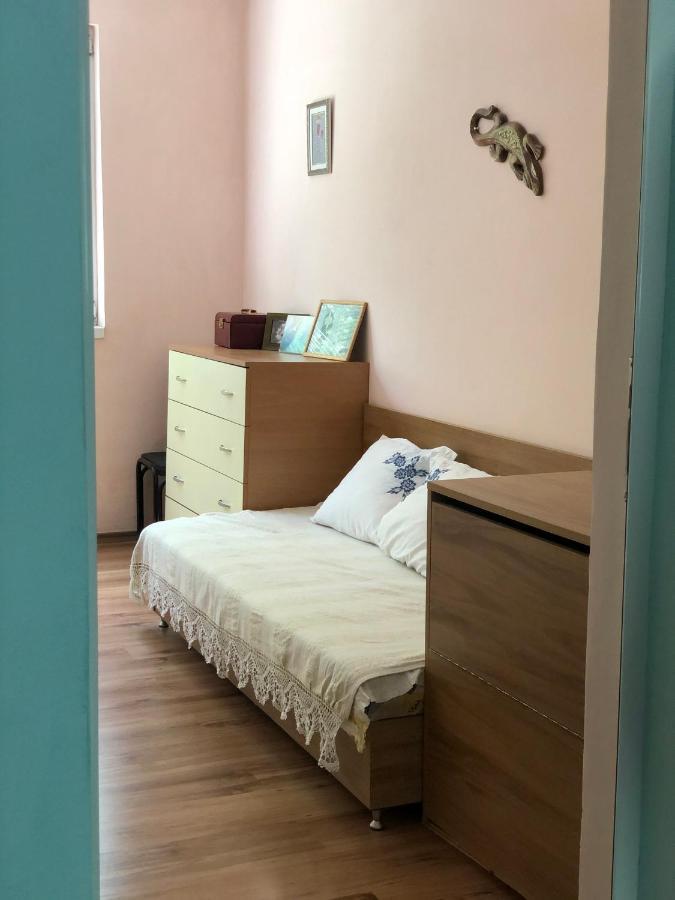 Compact City Center Apartment Kardzsali Kültér fotó