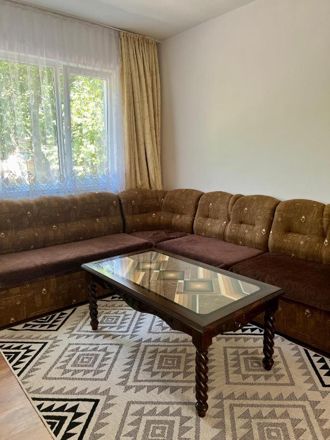Compact City Center Apartment Kardzsali Kültér fotó